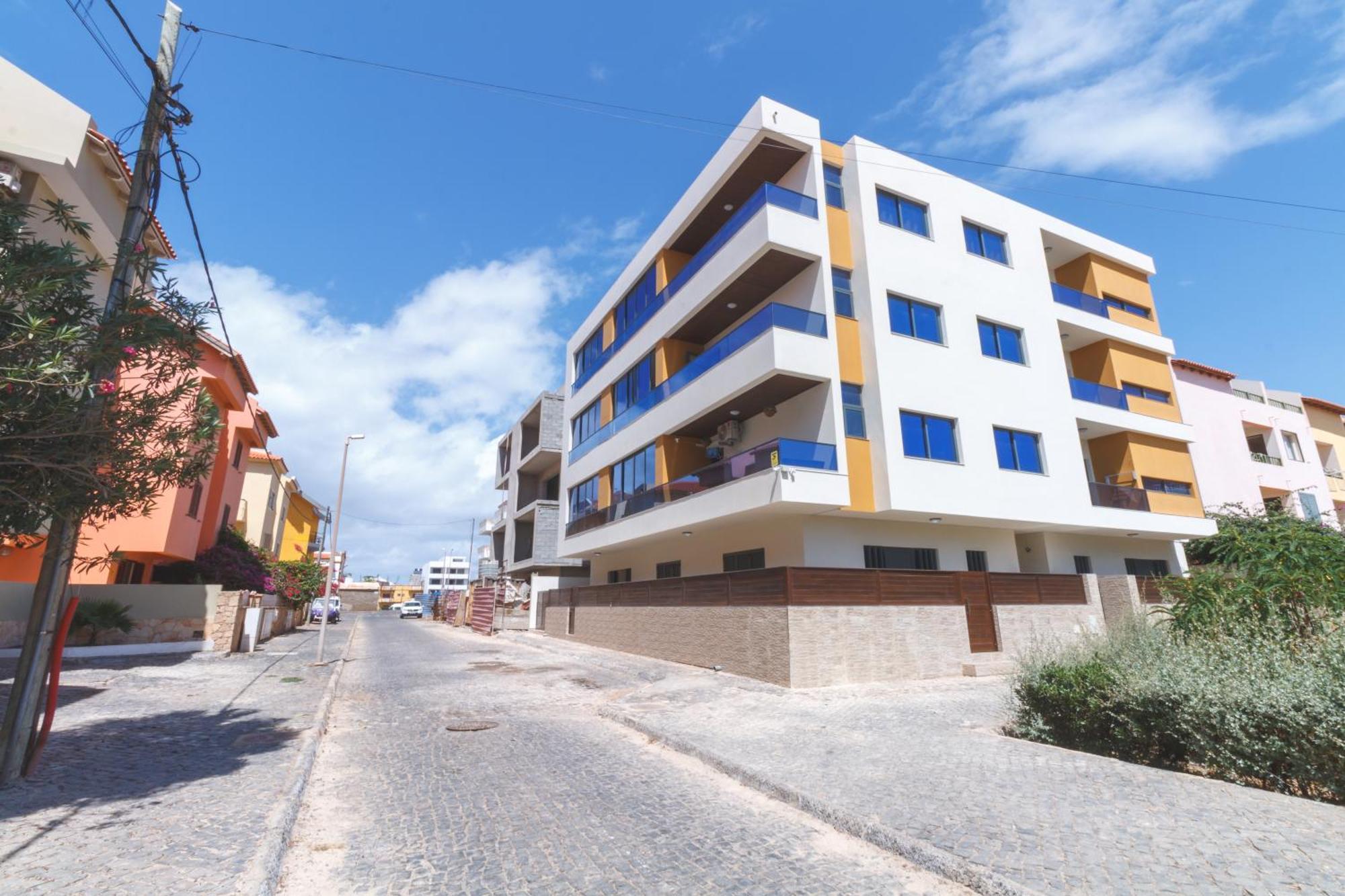 Brand New Spacious T3 Apartment In サンタ・マリア エクステリア 写真