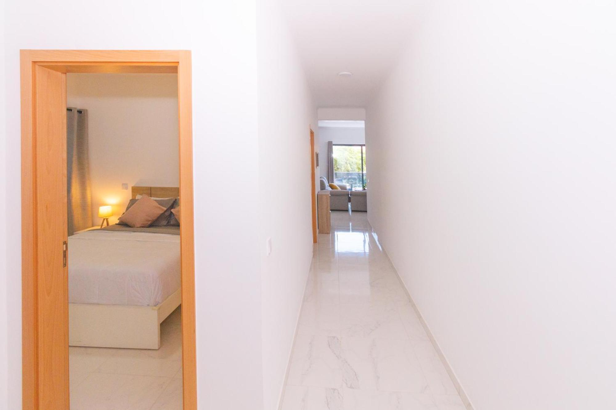 Brand New Spacious T3 Apartment In サンタ・マリア エクステリア 写真
