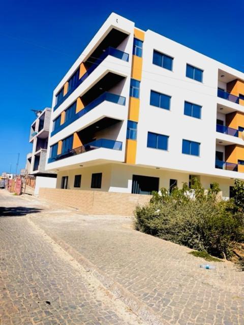 Brand New Spacious T3 Apartment In サンタ・マリア エクステリア 写真