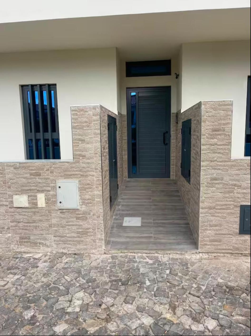 Brand New Spacious T3 Apartment In サンタ・マリア エクステリア 写真